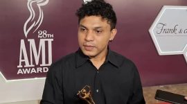 Silet upen Up Pencipta Lagu 